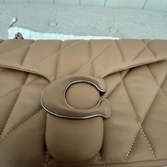 NWT Coach Tabby Shouder bag 26 with quilting Buff Nude Handbag Bag Purse - Picture 5 of 14